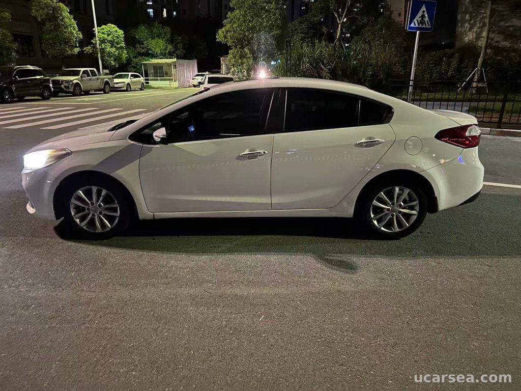 Kia K3 2016 GLS photo 2