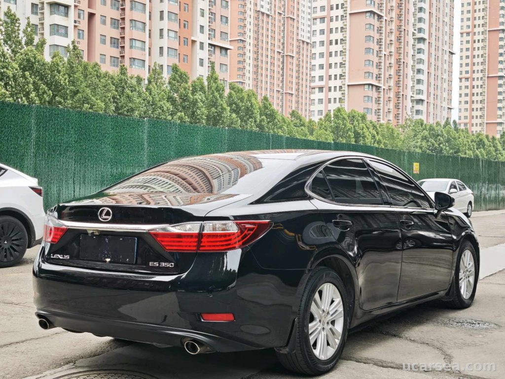 Lexus ES 2014 ES250 2.5 photo 8