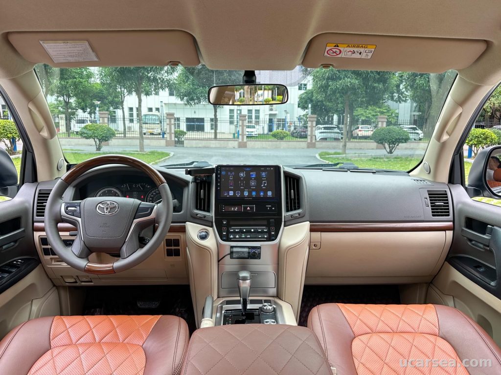 Toyota Land Cruiser 2017 photo 6