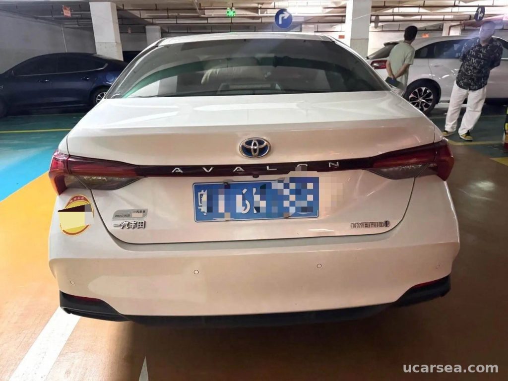 Toyota Avalon 2019 Luxury photo 3