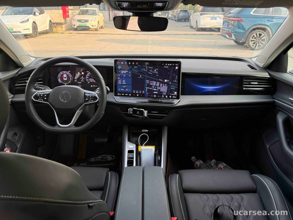 Volkswagen 2024 2.0TSI 380TSI Premium photo 5