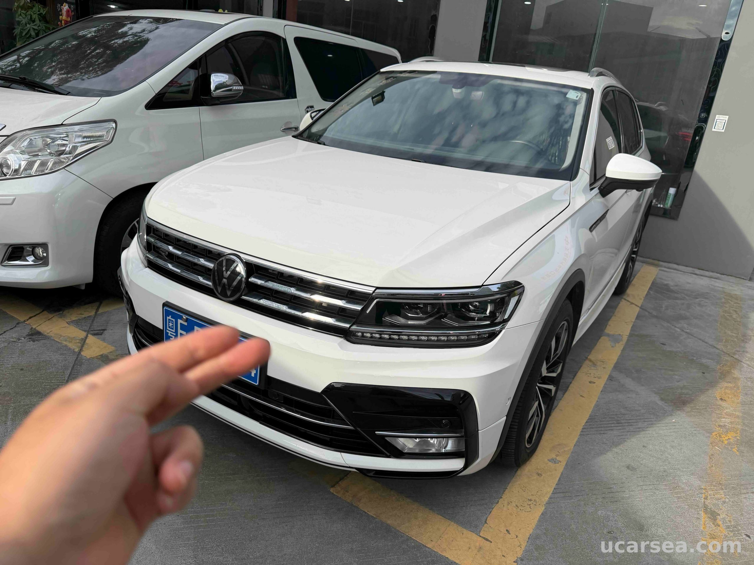 2021 大众 途观 Tiguan 2021款 途观L 330TSI 自动两驱R-Line旗舰版