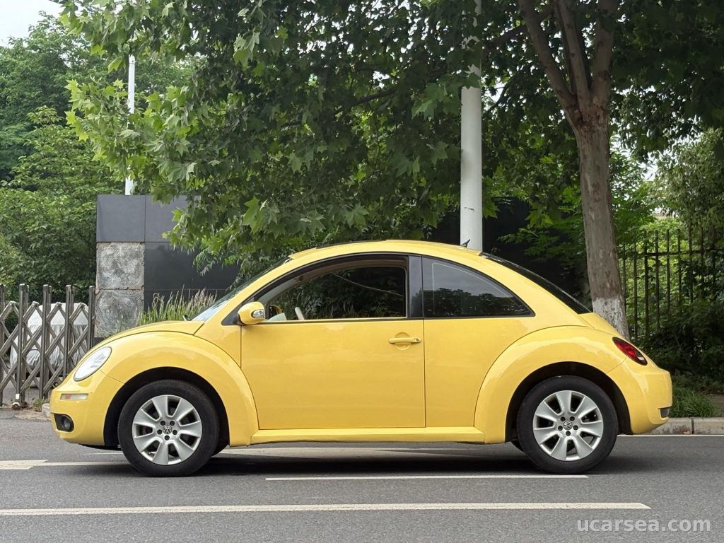 Volkswagen 2010 BlackOrange Comfort photo 5