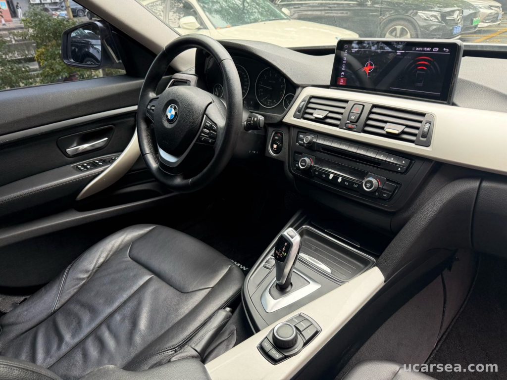 BMW 3 SeriesGT 2013 GT 320i photo 10