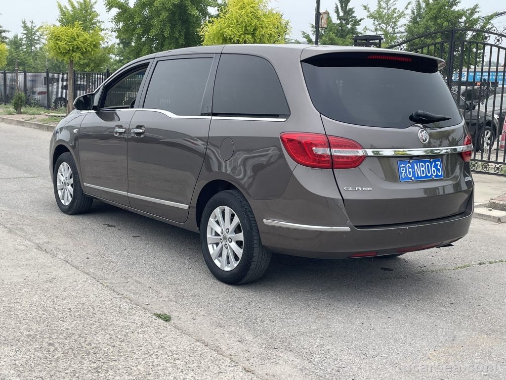 Buick GL8 2017 25S photo 3