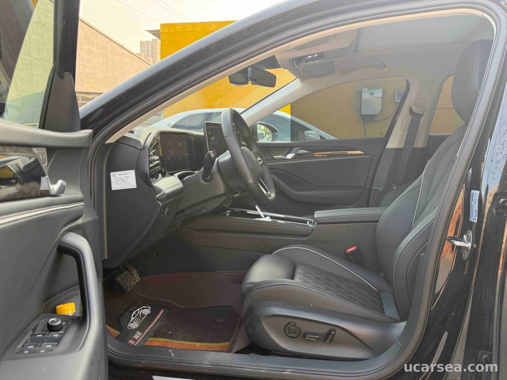 Volkswagen 2024 2.0TSI 380TSI Premium photo 2