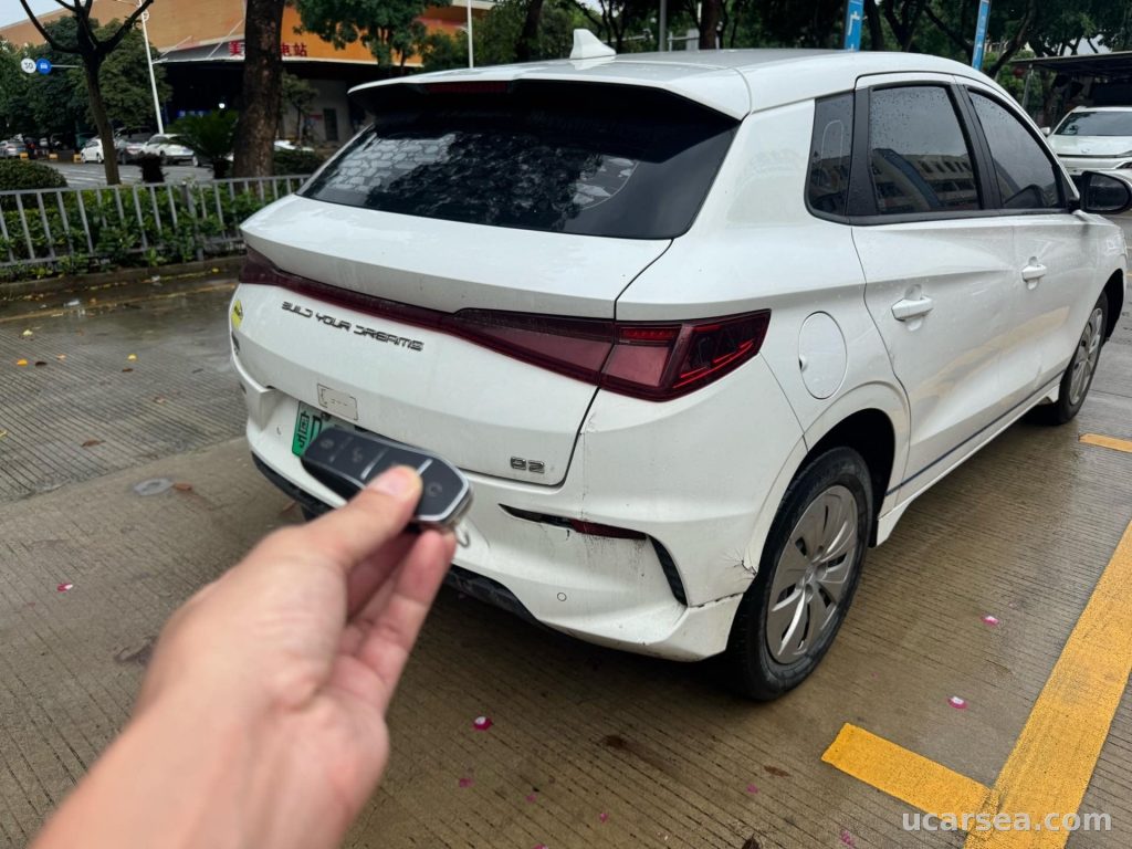 BYD e2 2021 photo 4
