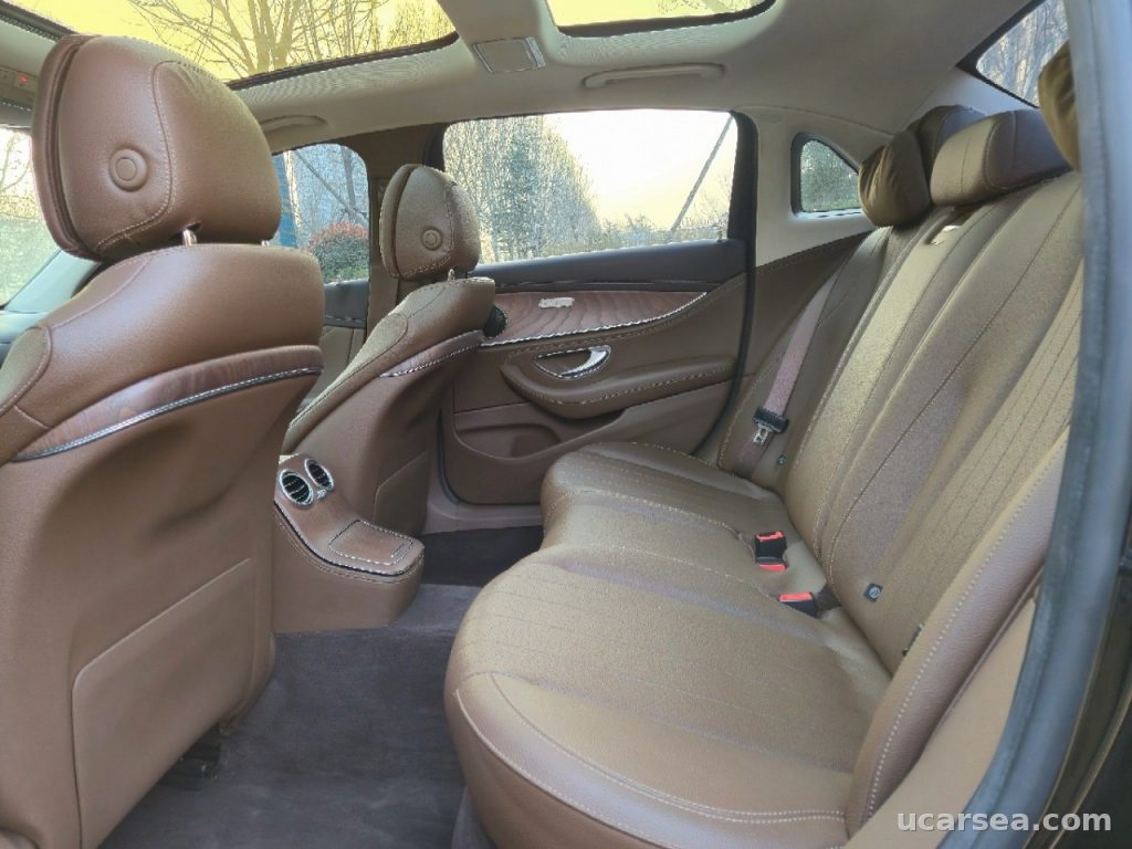 Mercedes-Benz E 2022 E 300 L photo 4