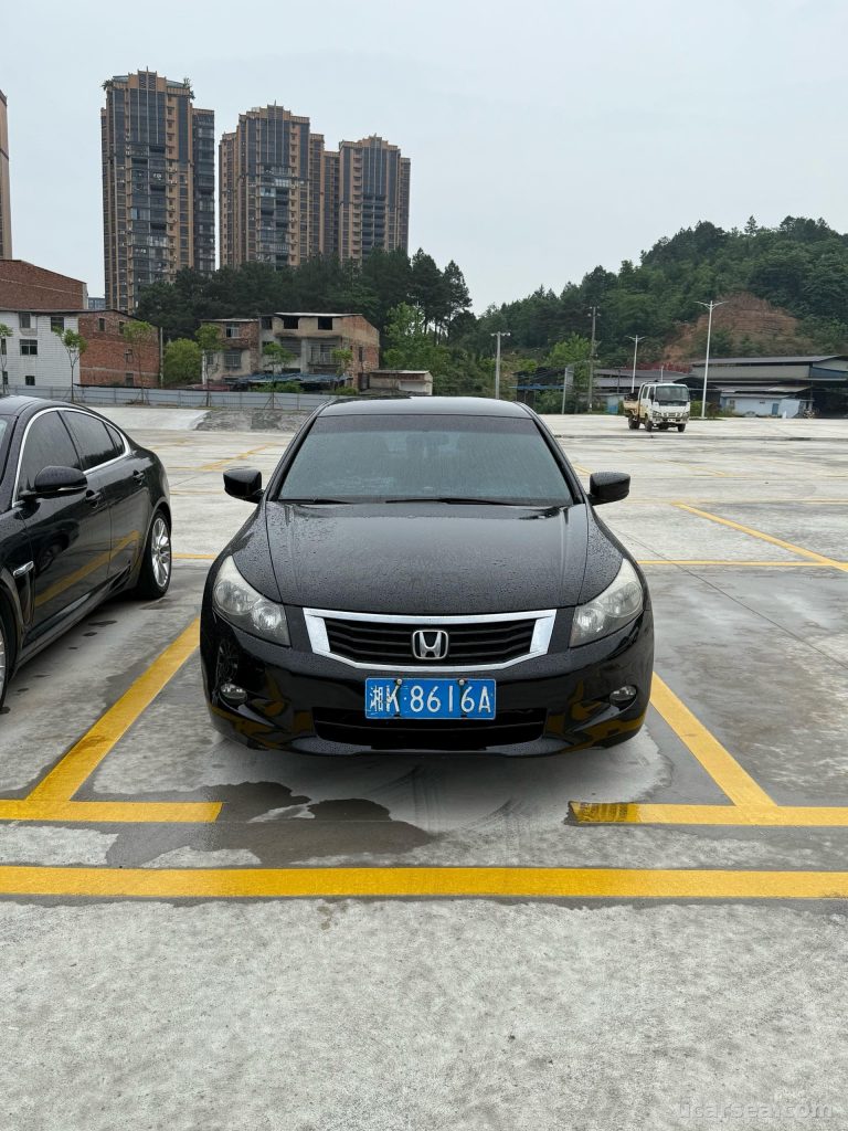 Honda Accord 2010 2.0 photo 1