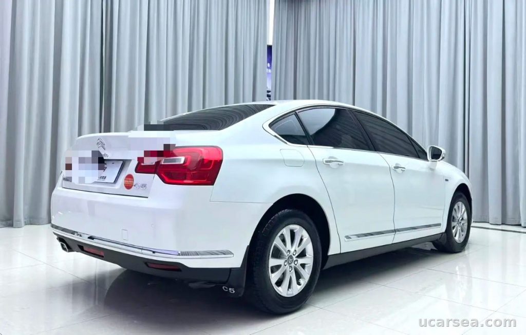 Citroen C5 2014 1.6THP photo 9