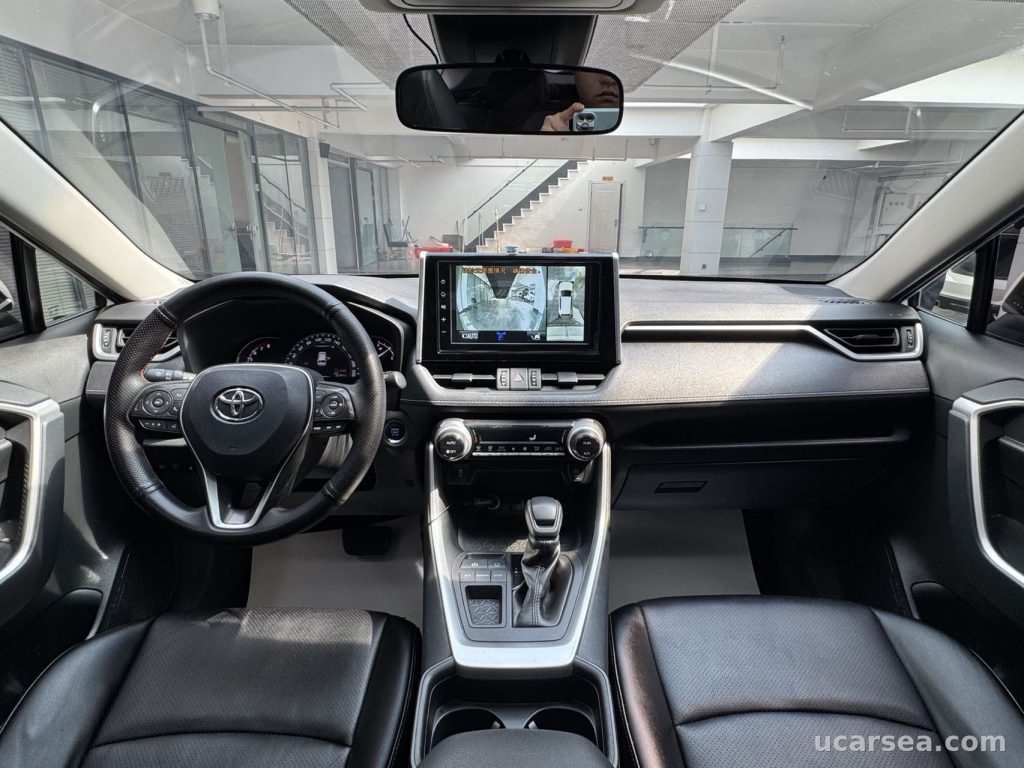Toyota RAV4 2020 2WD photo 4
