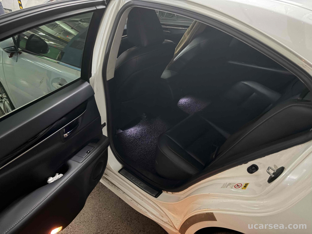 Lexus ES 2013 ES250 2.5 photo 2