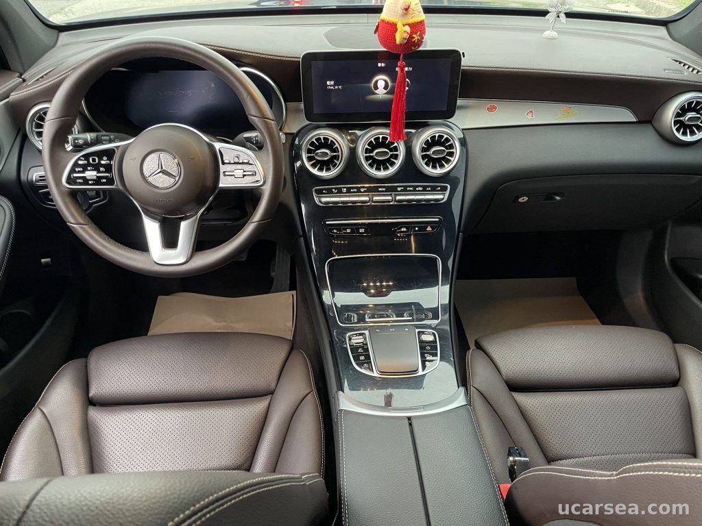 Mercedes-Benz GLC 2022 260 L 4MIC photo 4