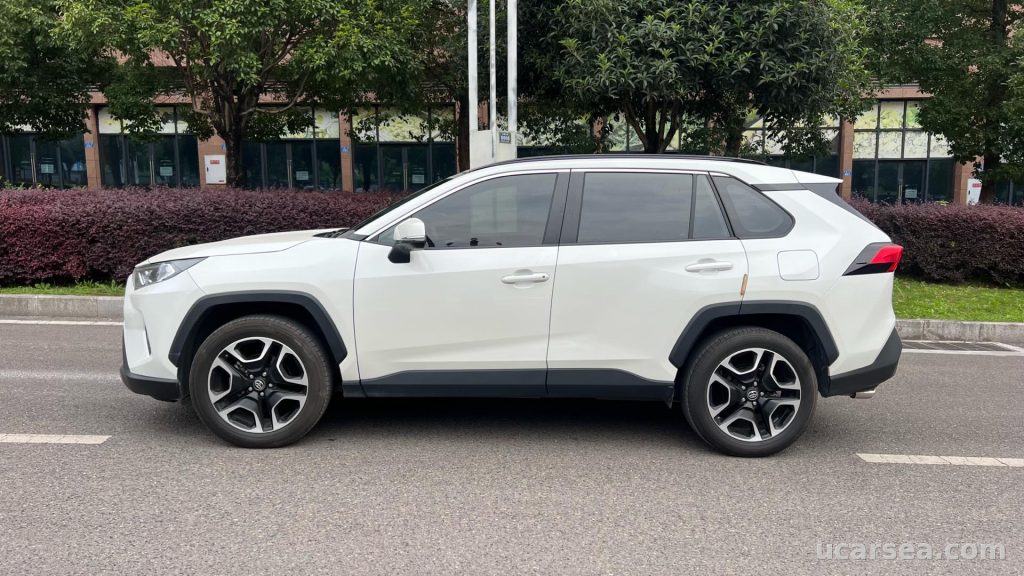 Toyota RAV4 2021 Premium photo 3