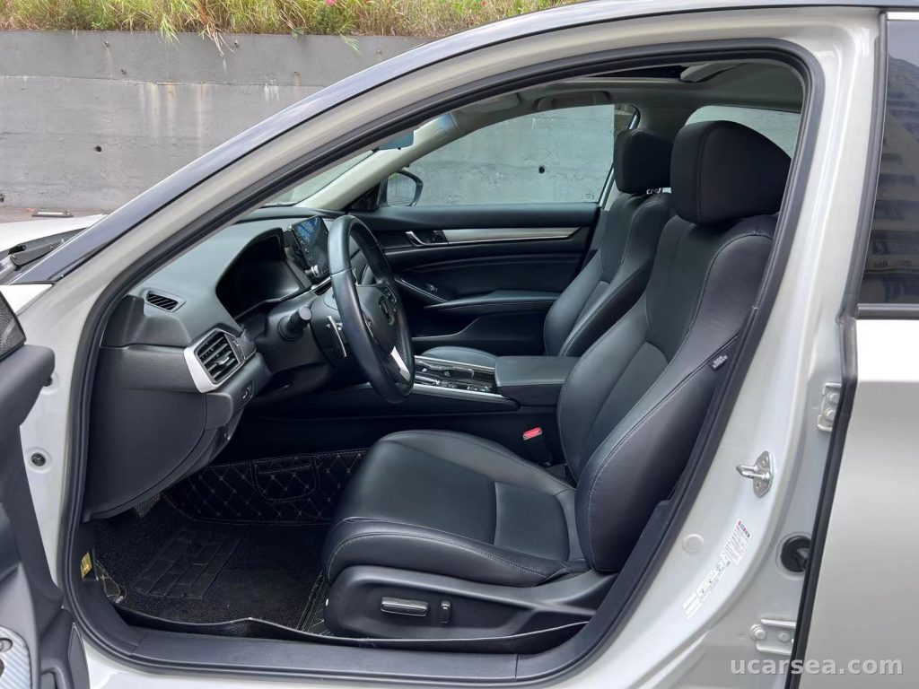Honda Accord 2018 260TURBO Luxury photo 6