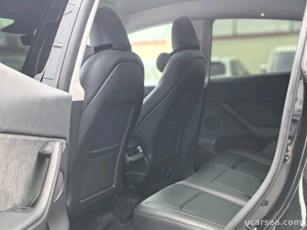 Tesla Model Y 2023 photo 8