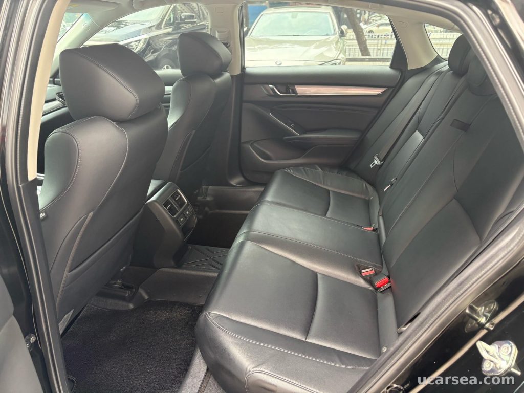 Honda Accord 2022 260TURBO Luxury photo 2