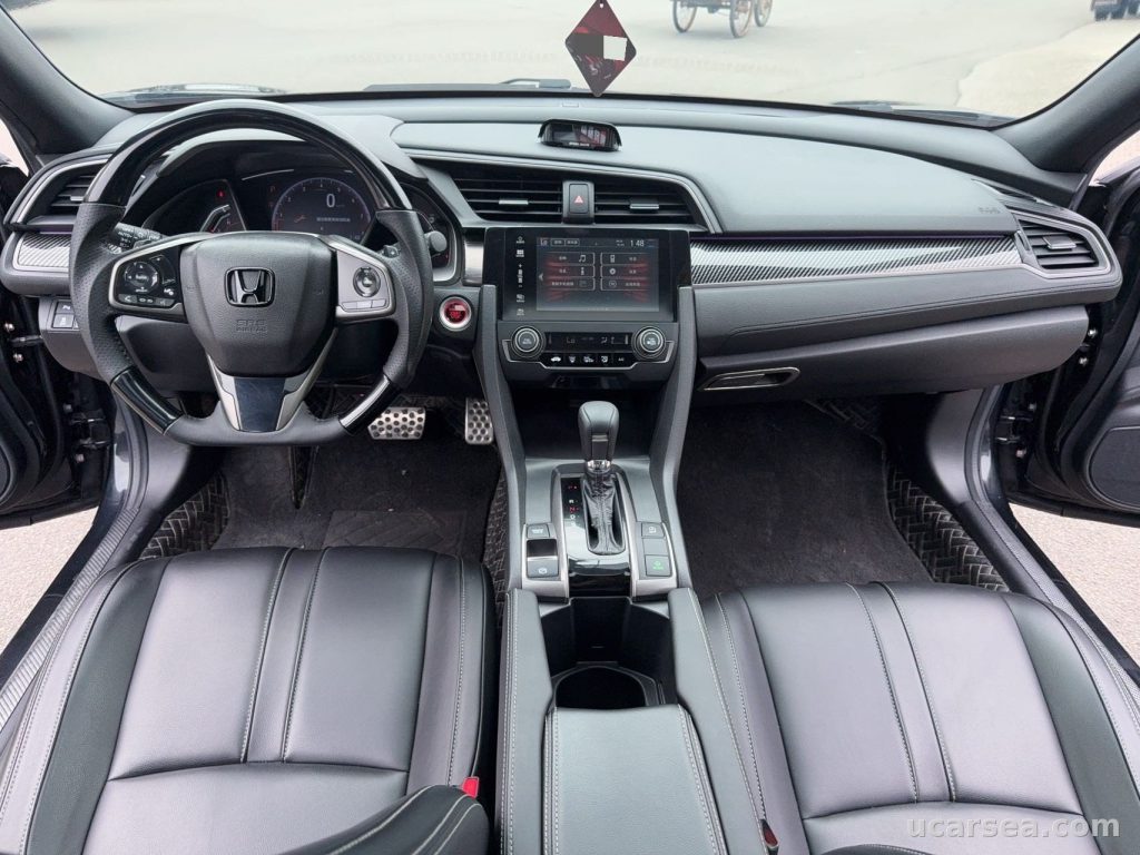 Honda Civic 2021 Hchback 220TURBO photo 5