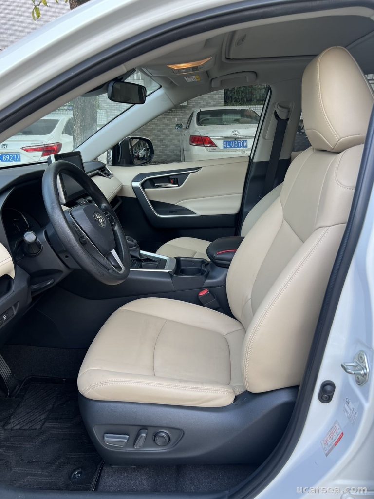 Toyota RAV4 2021 photo 6