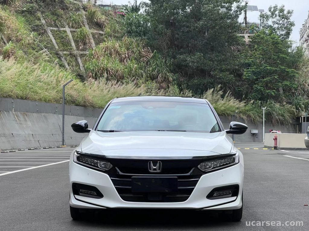 Honda Accord 2018 260TURBO Luxury photo 1