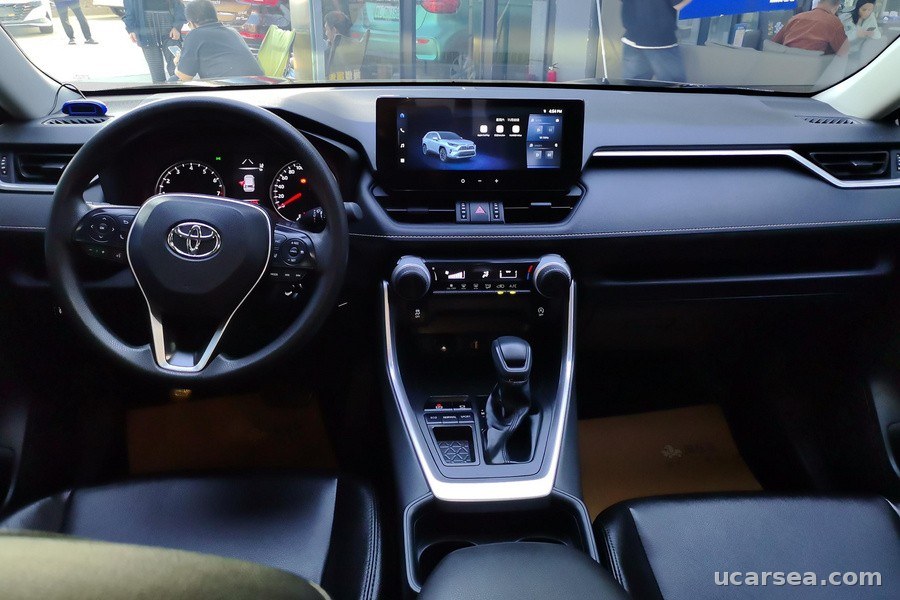 Toyota RAV4 2023 photo 2