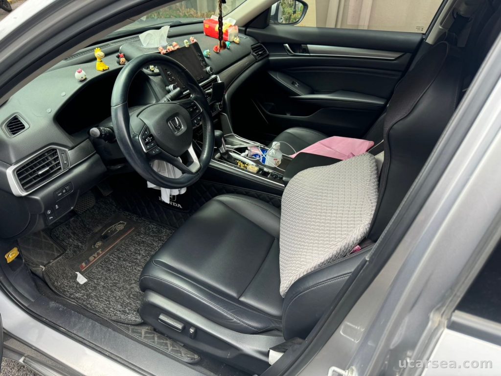 Honda Accord 2018 260TURBO Luxury photo 3