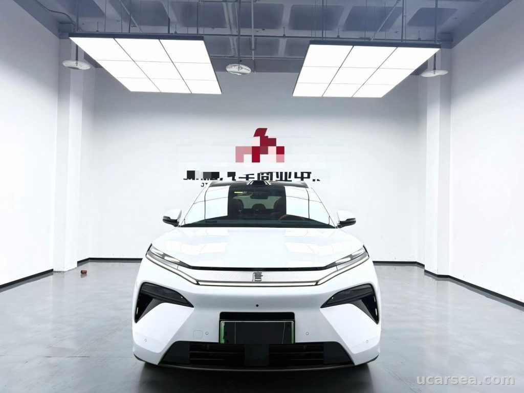 BYD Tang 2025 L DM 200KM photo 1