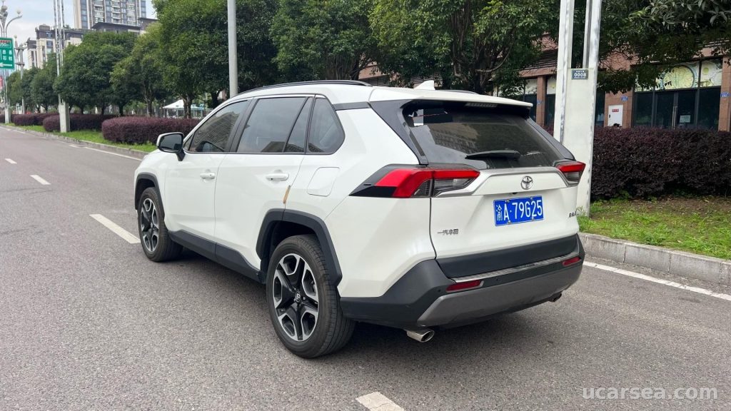 Toyota RAV4 2021 Premium photo 8