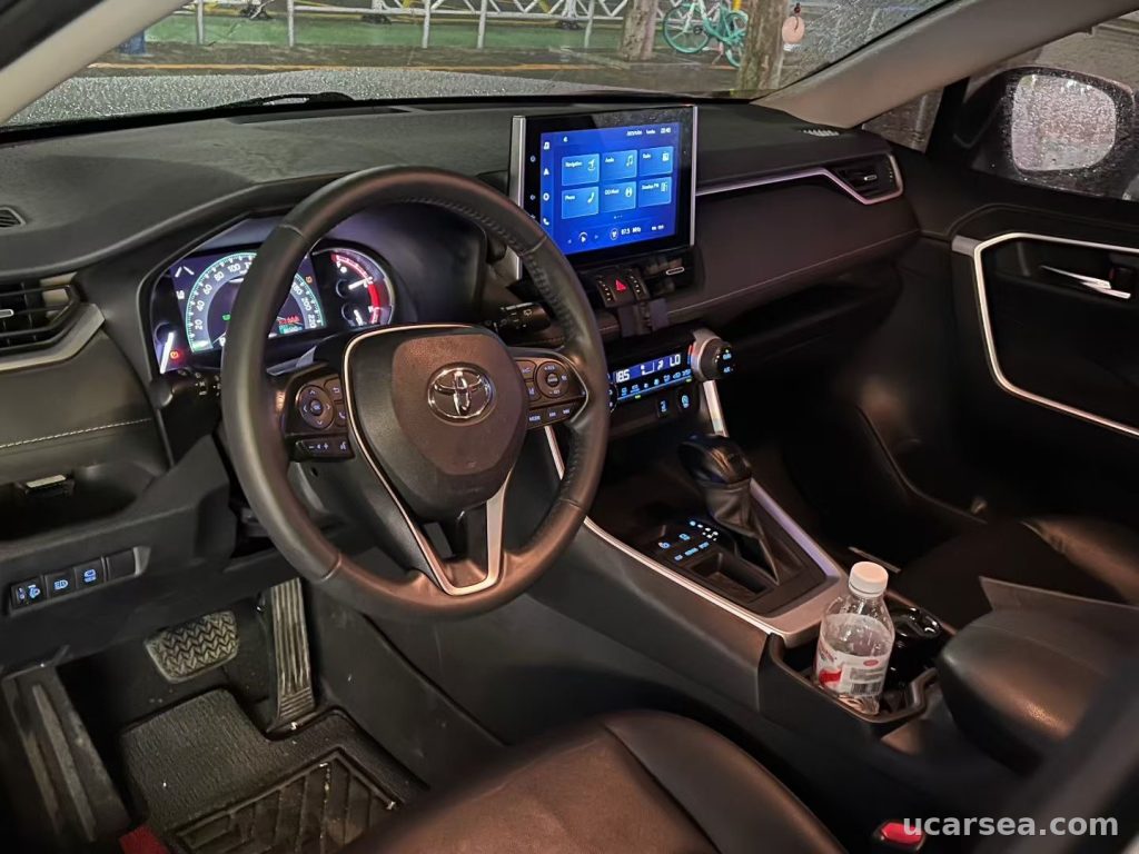 Toyota RAV4 2021 photo 2