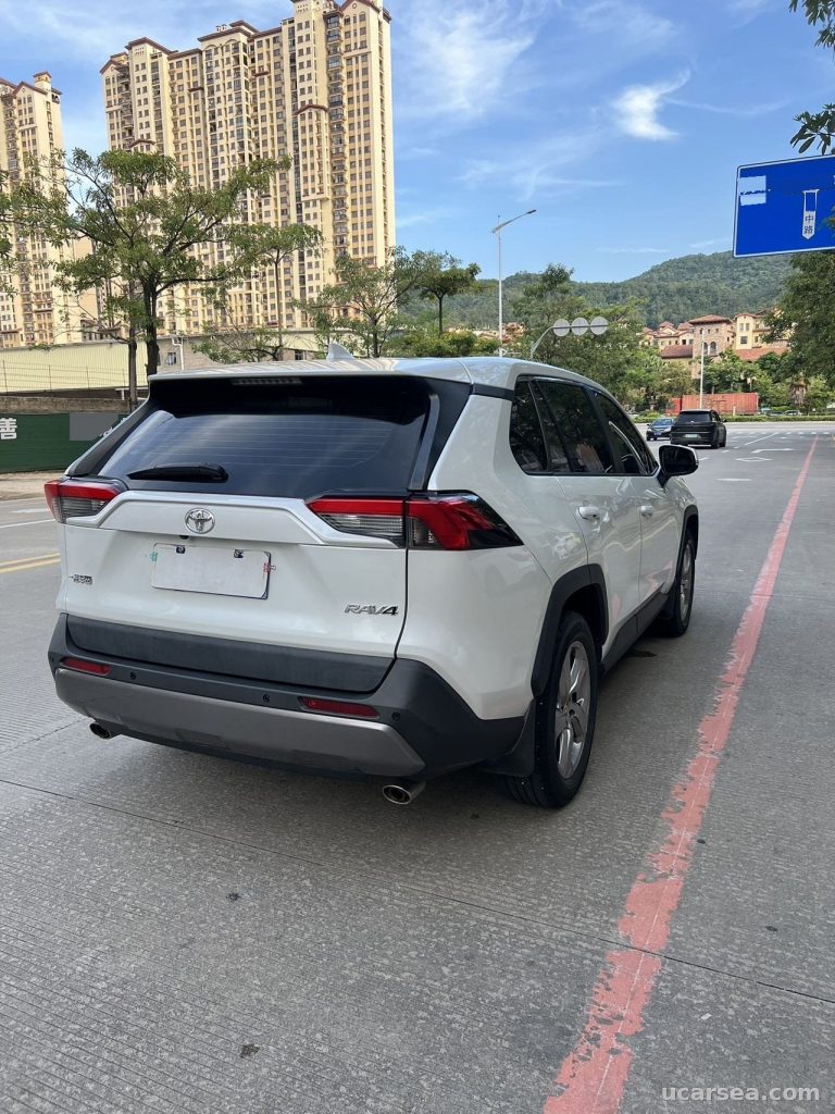 Toyota RAV4 2021 photo 3