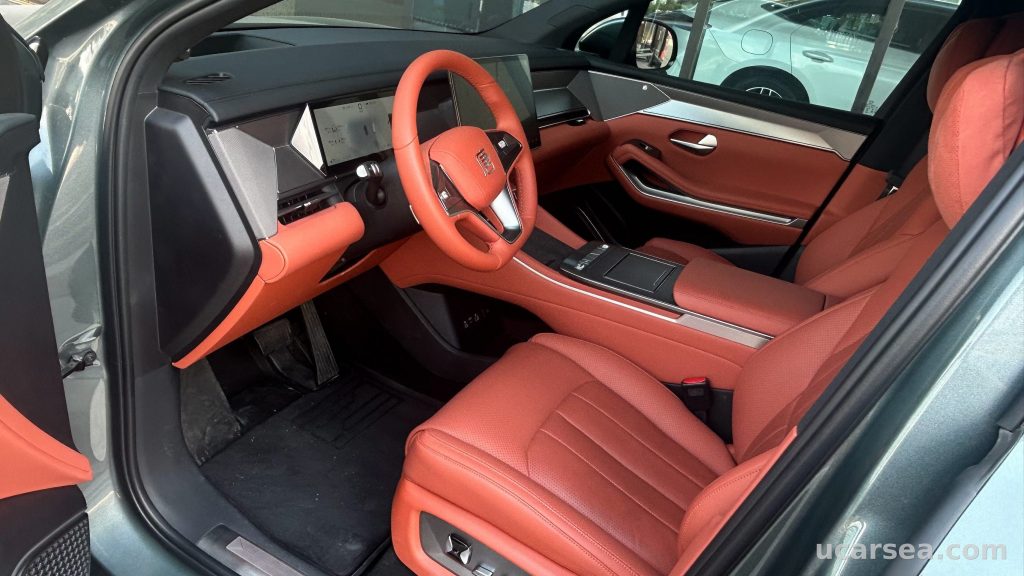 BYD Tang 2025 L DM 200KM រូបភាព 2
