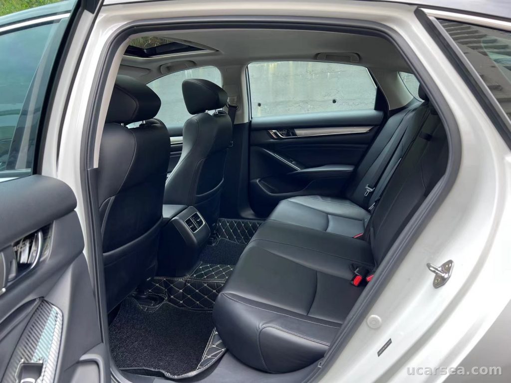 Honda Accord 2018 260TURBO Luxury photo 3