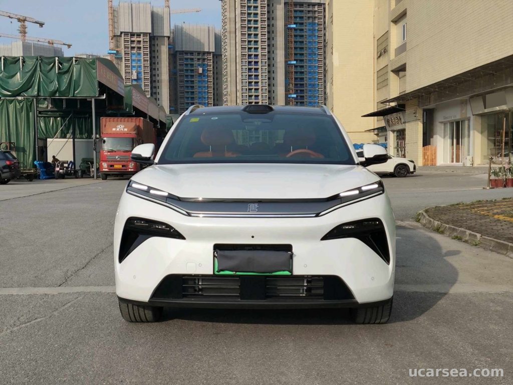BYD Tang 2025 L DM 200KM photo 1