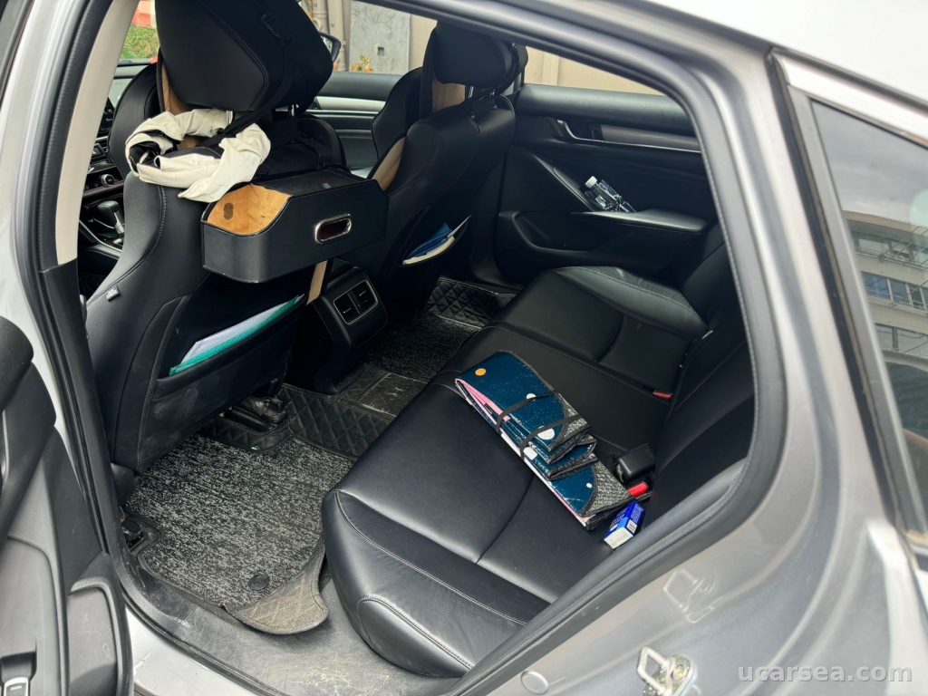 Honda Accord 2018 260TURBO Luxury photo 4