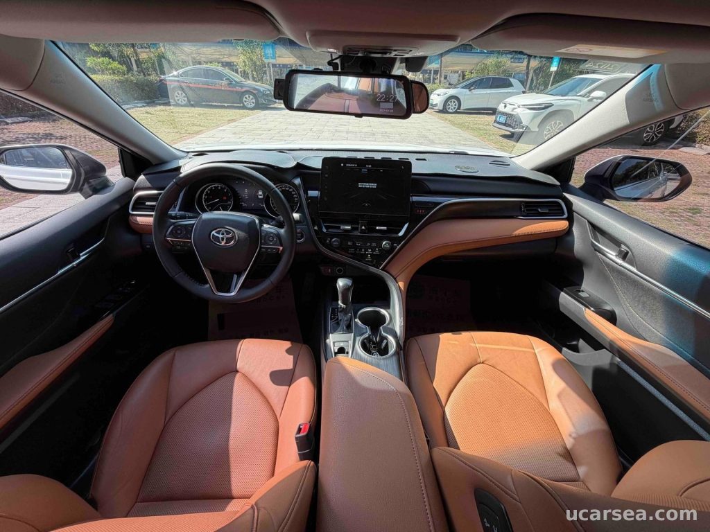 Toyota Camry 2021 2.0G Luxury photo 3