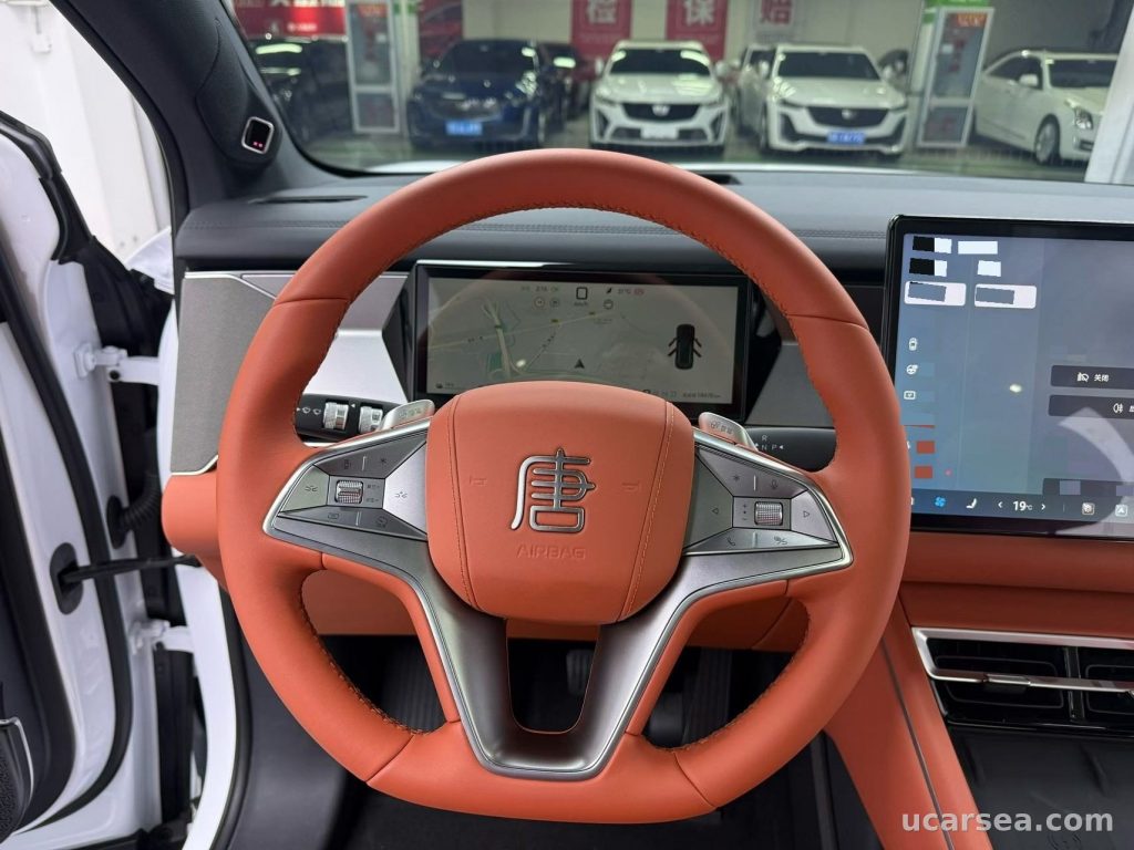 BYD Tang 2025 L DM 200KM photo 7