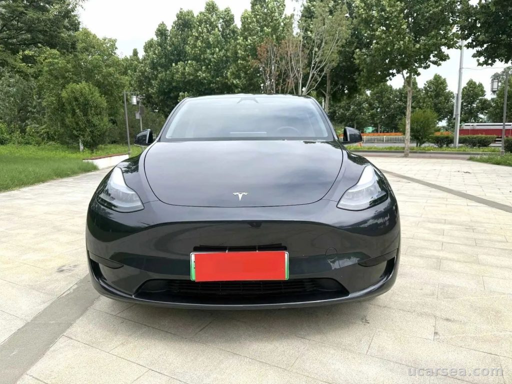 Tesla Model Y 2024 photo 1