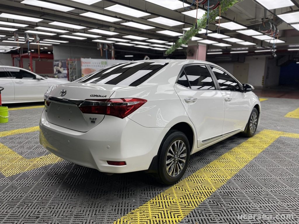 Toyota Corolla 2017 GL-i photo 6
