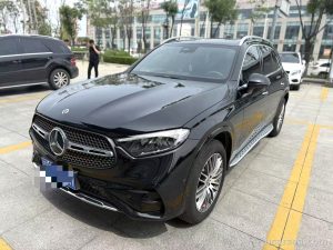 2025 Mercedes-Benz GLC