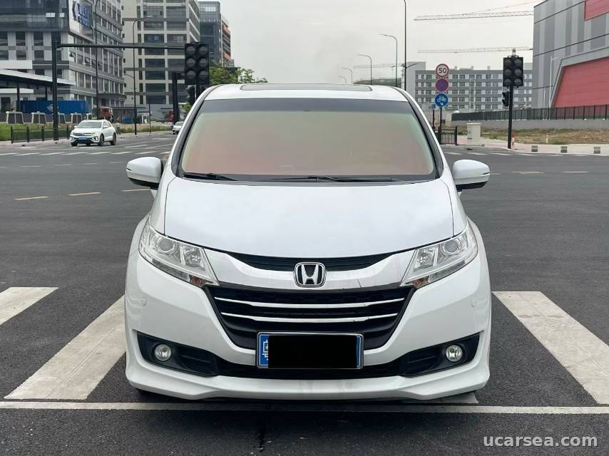 Honda Odyssey 2018 Luxury photo 1