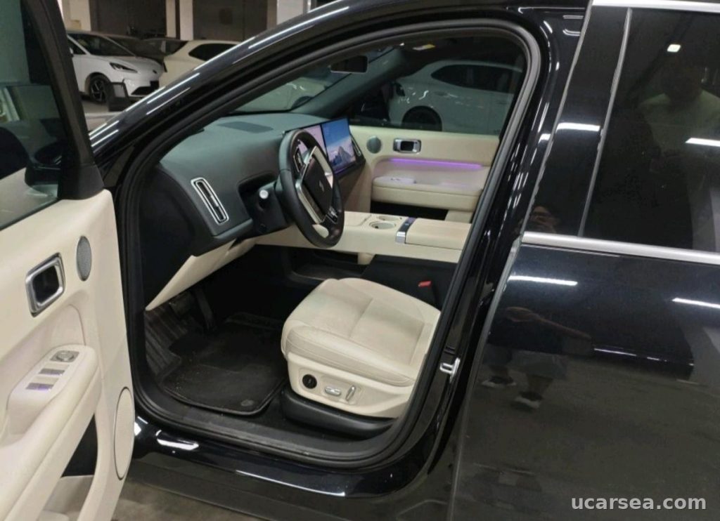Li Auto L6 2024 Pro photo 2