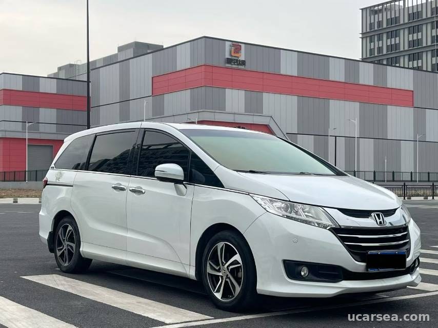 Honda Odyssey 2018 Luxury photo 2