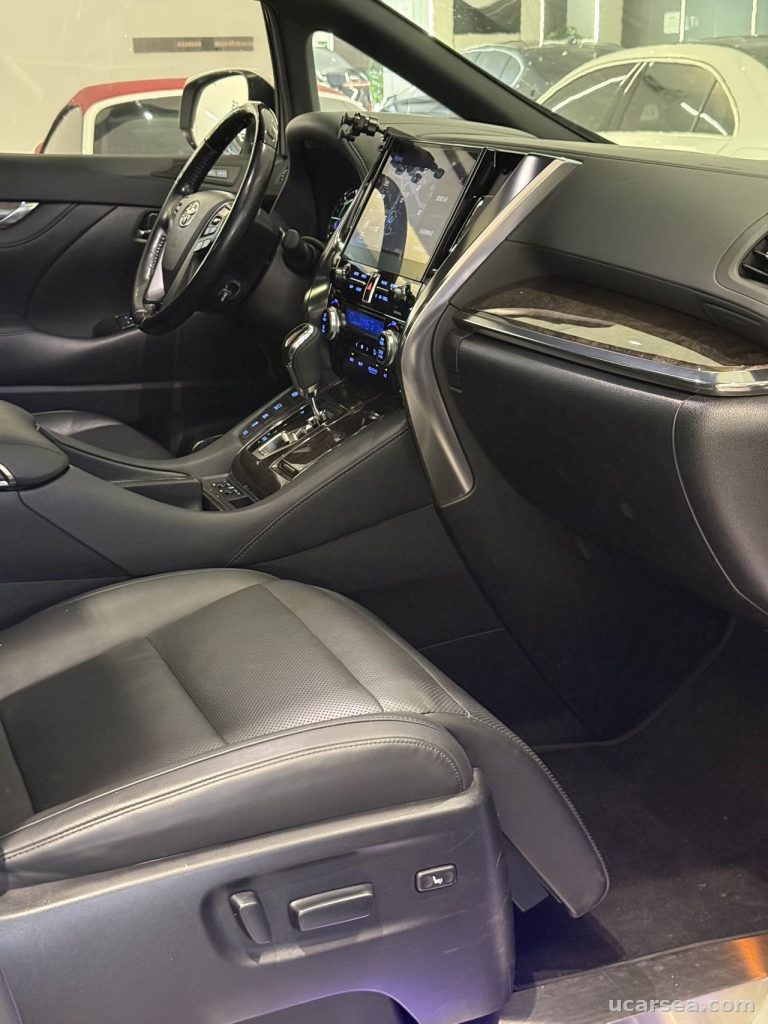Toyota 2021 Premium photo 5