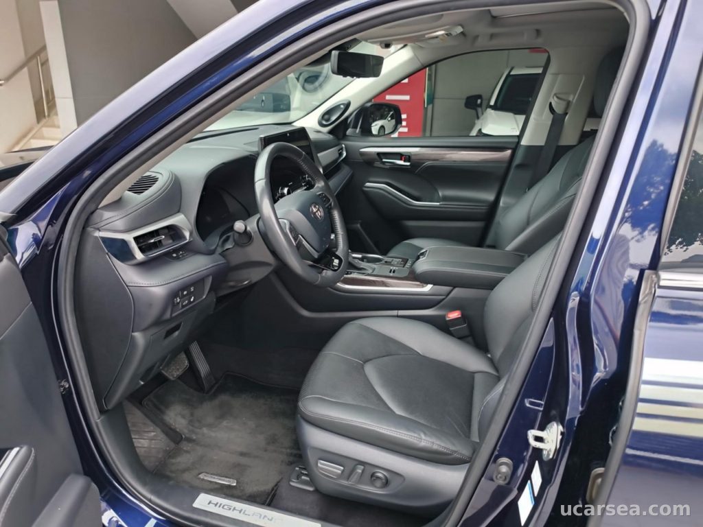 Toyota Highlander 2022 7 photo 1