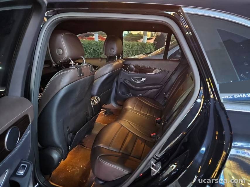 Mercedes-Benz GLC 2018 260 4MIC photo 4