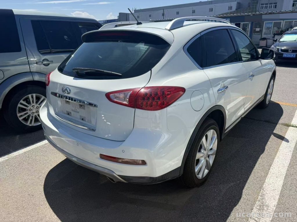 英菲尼迪 QX50 2015款 舒适版 实拍图 5