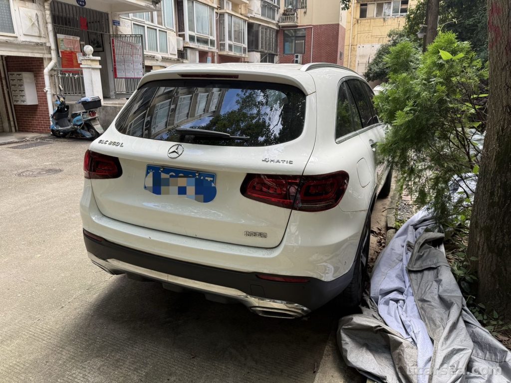 Mercedes-Benz GLC 2022 260 L 4MIC photo 4