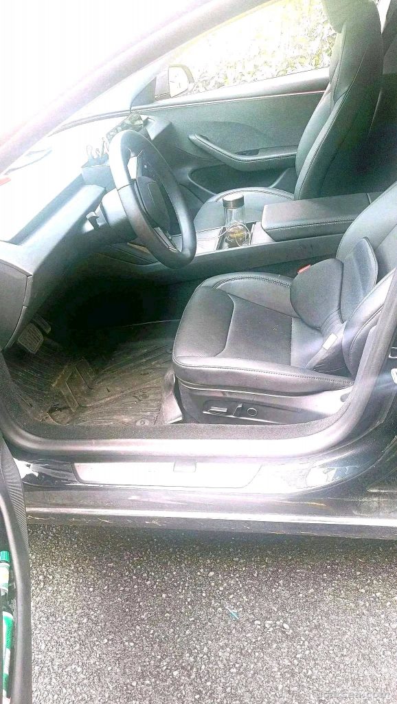 Tesla Model 3 2025 photo 1
