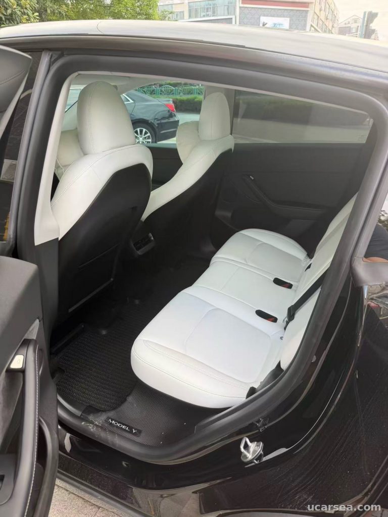 Tesla Model Y 2023 photo 8