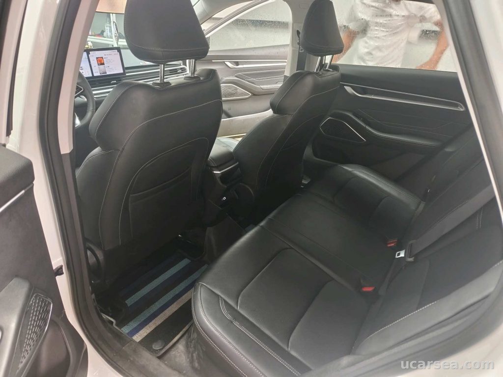 Geely Emgrand 2025 រូបភាព 11